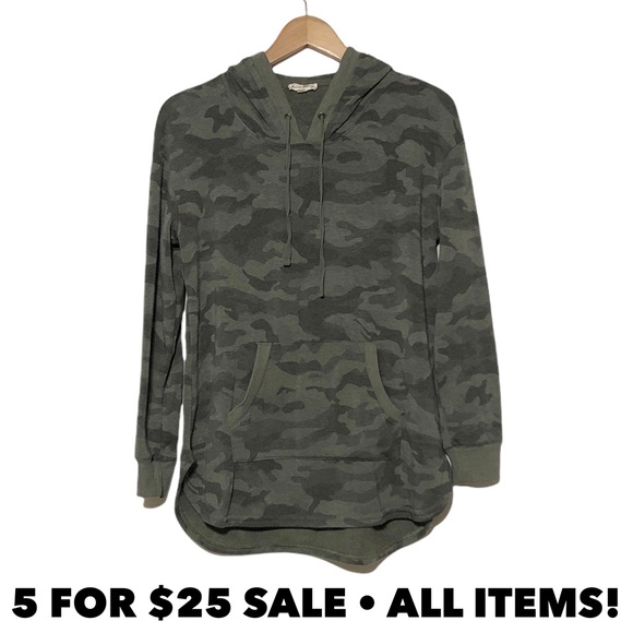 Jane Delancey Camo Hoodie | Poshmark